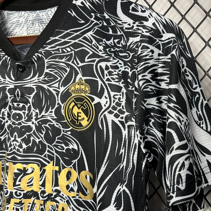 Maillot Real Madrid foot concept 2024 2025 v1 - vue 5