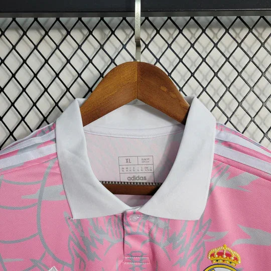 Maillot Real Madrid saison 2023-2024 édition spéciale Dragon rose - vue 3