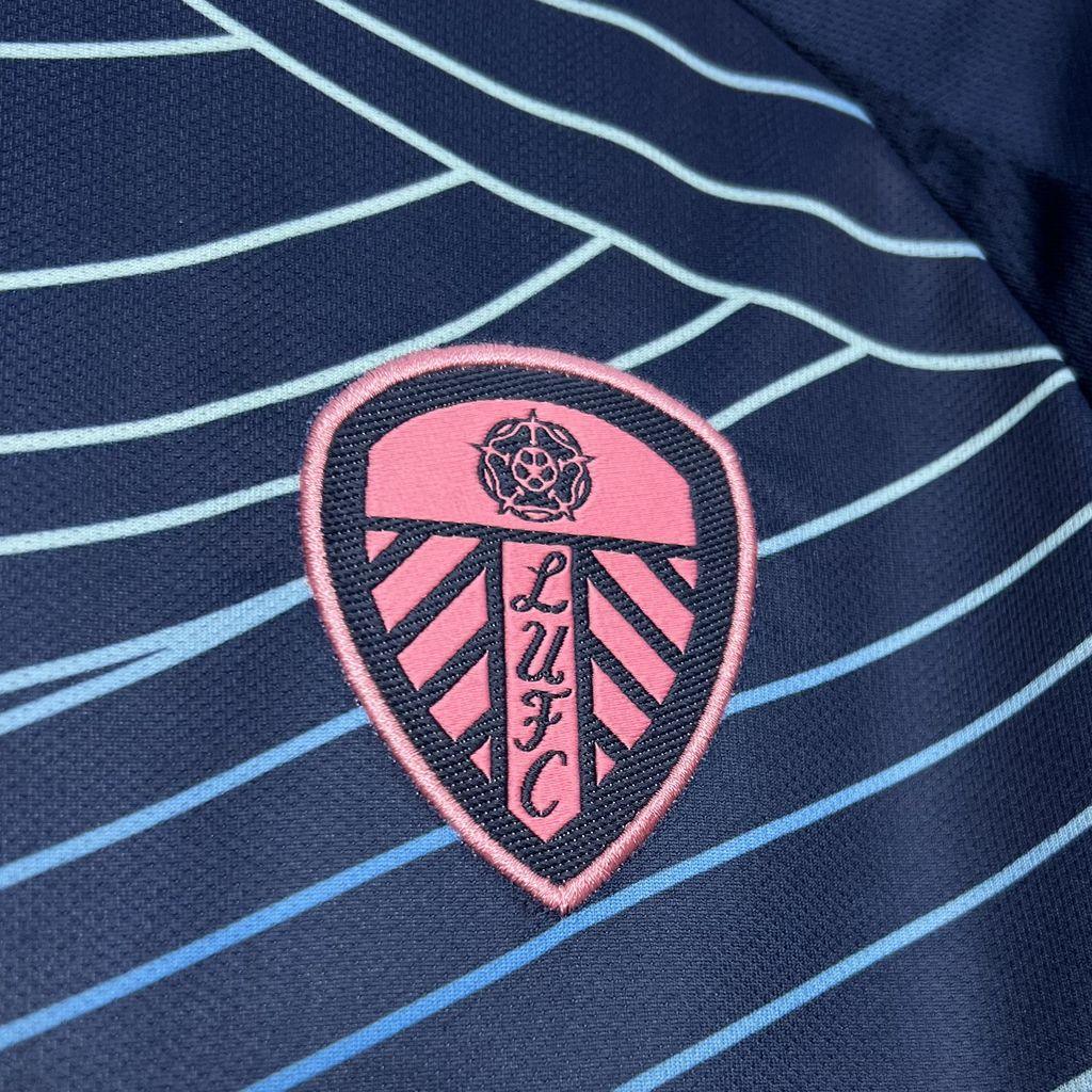 Maillot Leeds United 2024-25 v1 - vue 2