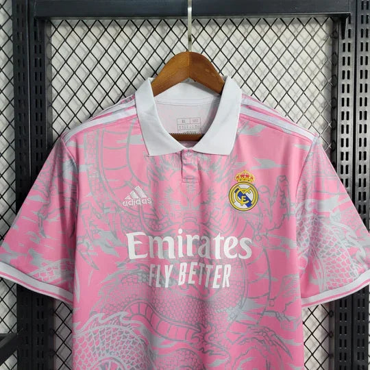 Maillot Real Madrid saison 2023-2024 édition spéciale Dragon rose - vue 4