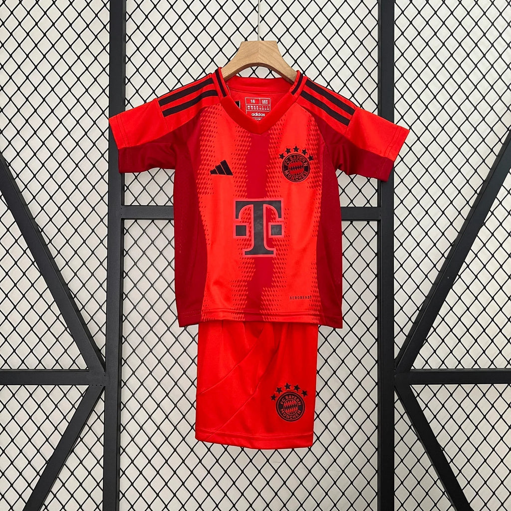 Kit Enfant Bayern Munich 2024-25 - vue 1