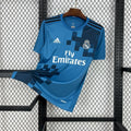 Real Madrid maillot foot 2017 2018 retro - vue 1
