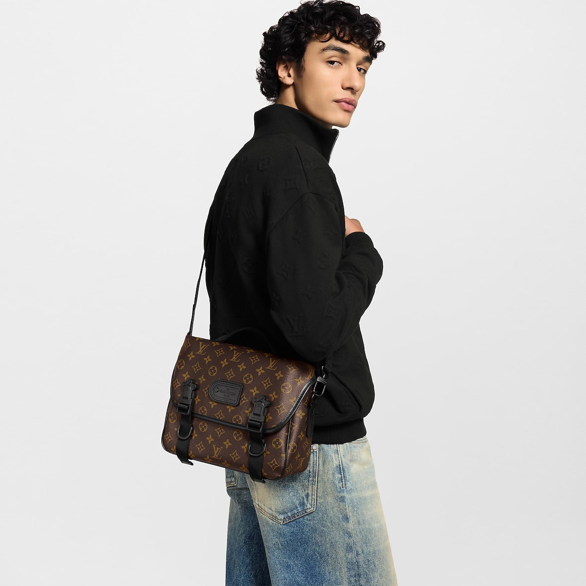 LV-TN2 Sac Messenger LV Trail - vue 2