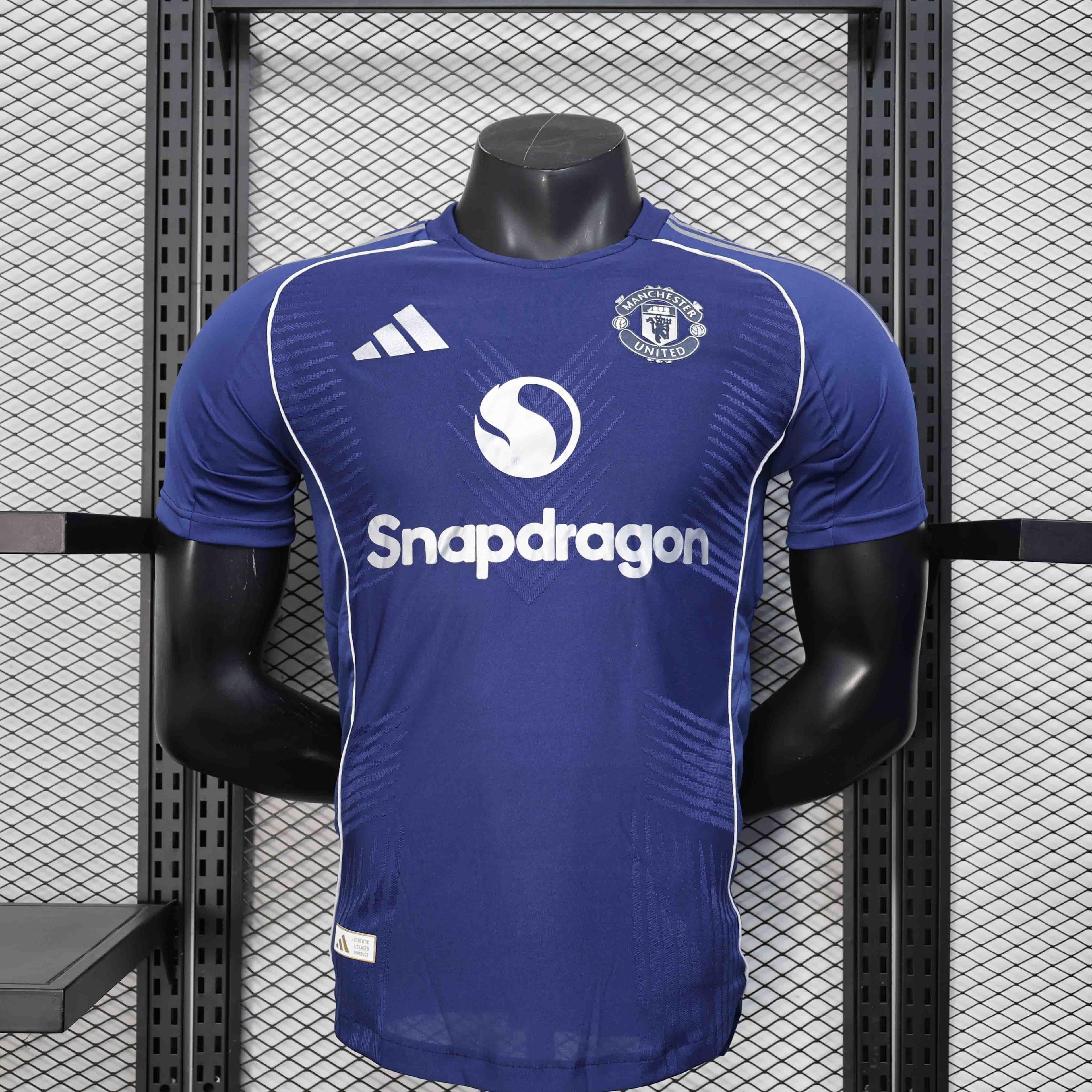 Maillot Manchester United concept 2025-26 v1 - vue 1