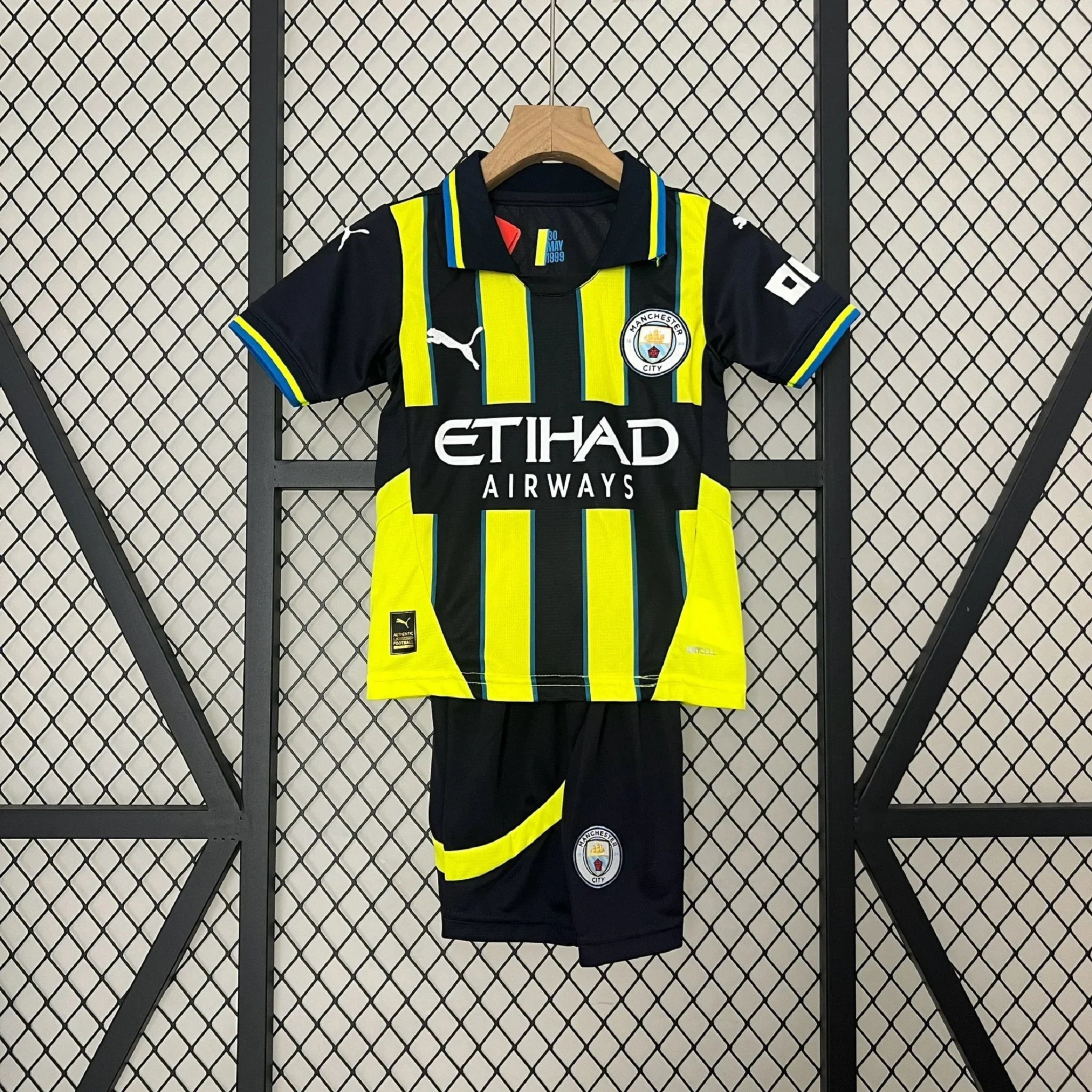 Kit Enfant Manchester City extérieur 2024-25 - vue 1