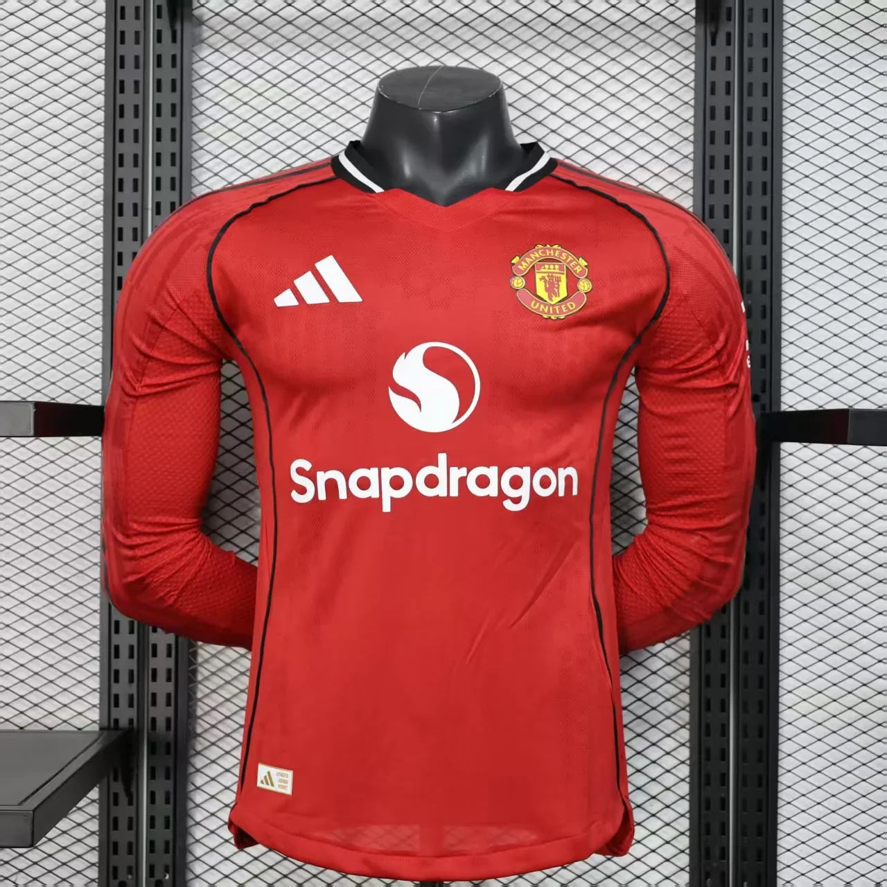 Maillot Manchester United manches longues 2025-26 v1 - vue 1