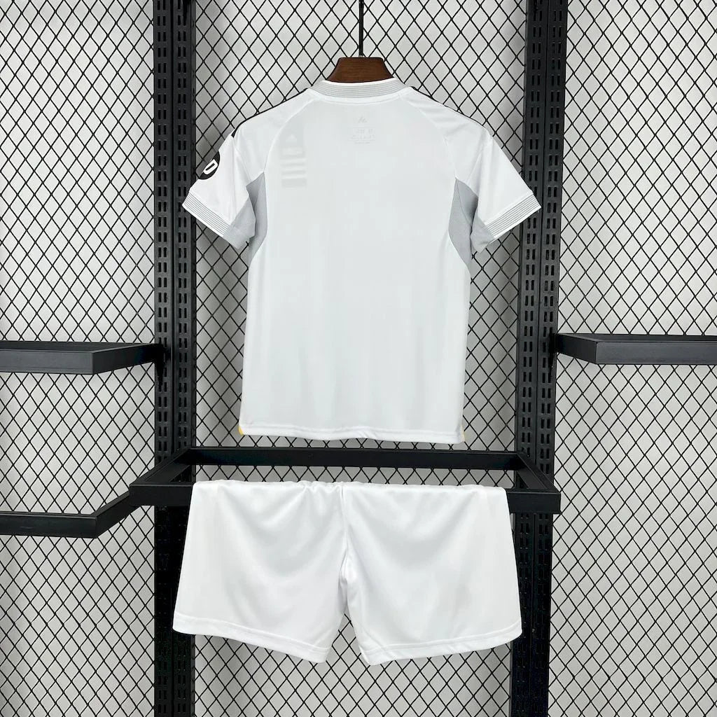 Kit Enfant Real Madrid 2025-26 - vue 2