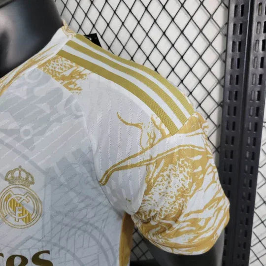 Maillot Real Madrid saison 2023-2024 édition limitée doré - vue 4