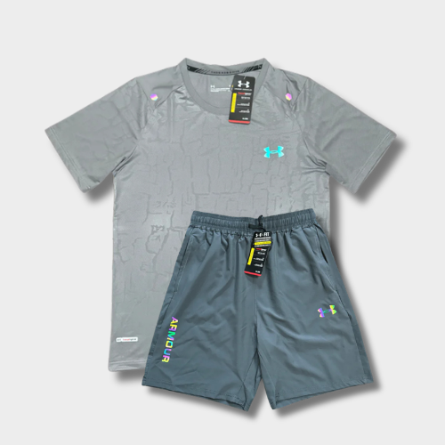 ENSEMBLE SHORT/t-shirt...