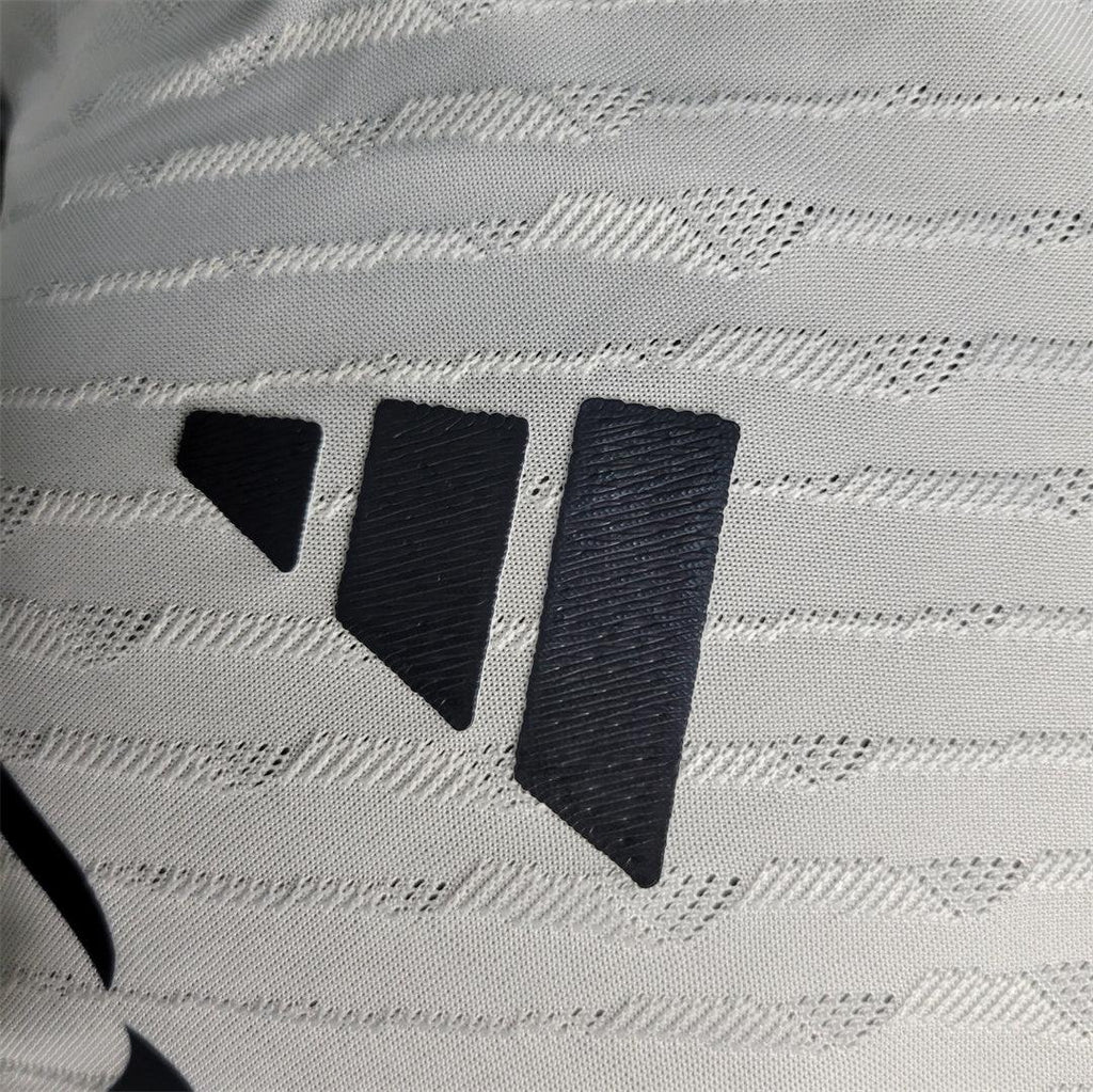 Maillot 23-24 Real Madrid Manche Longue - vue 10