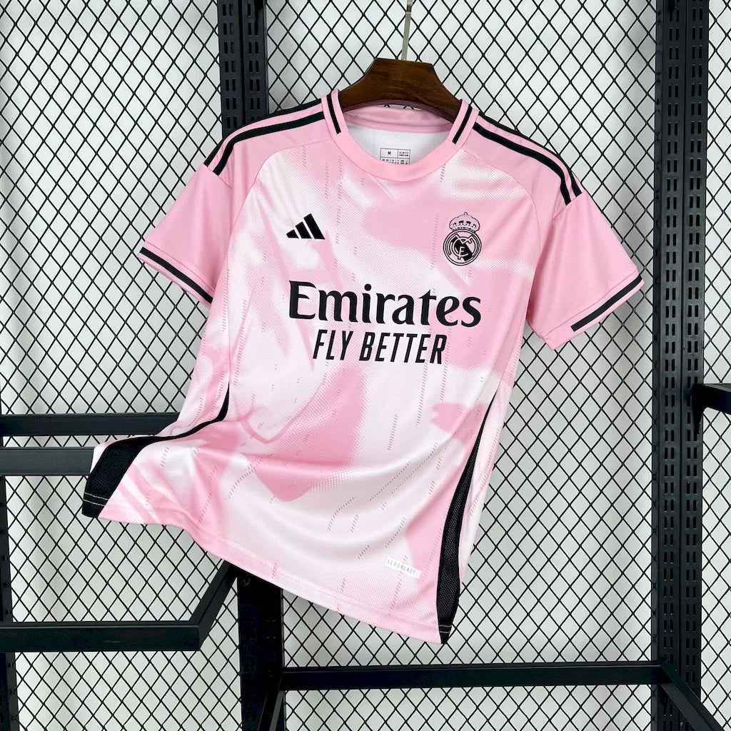 Maillot Real Madrid Concept Rose & Blanc 2025 - vue 1