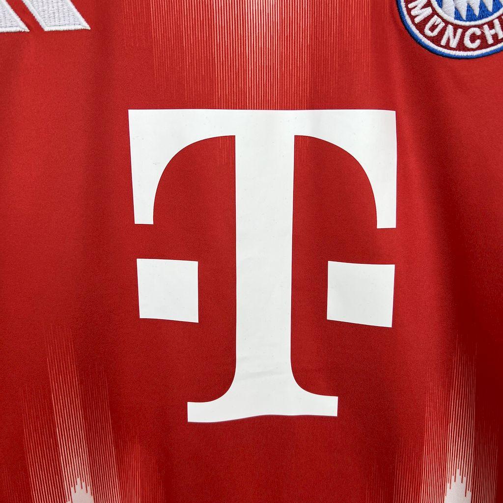 Maillot Bayern Munich 2025-26 v1 - vue 4