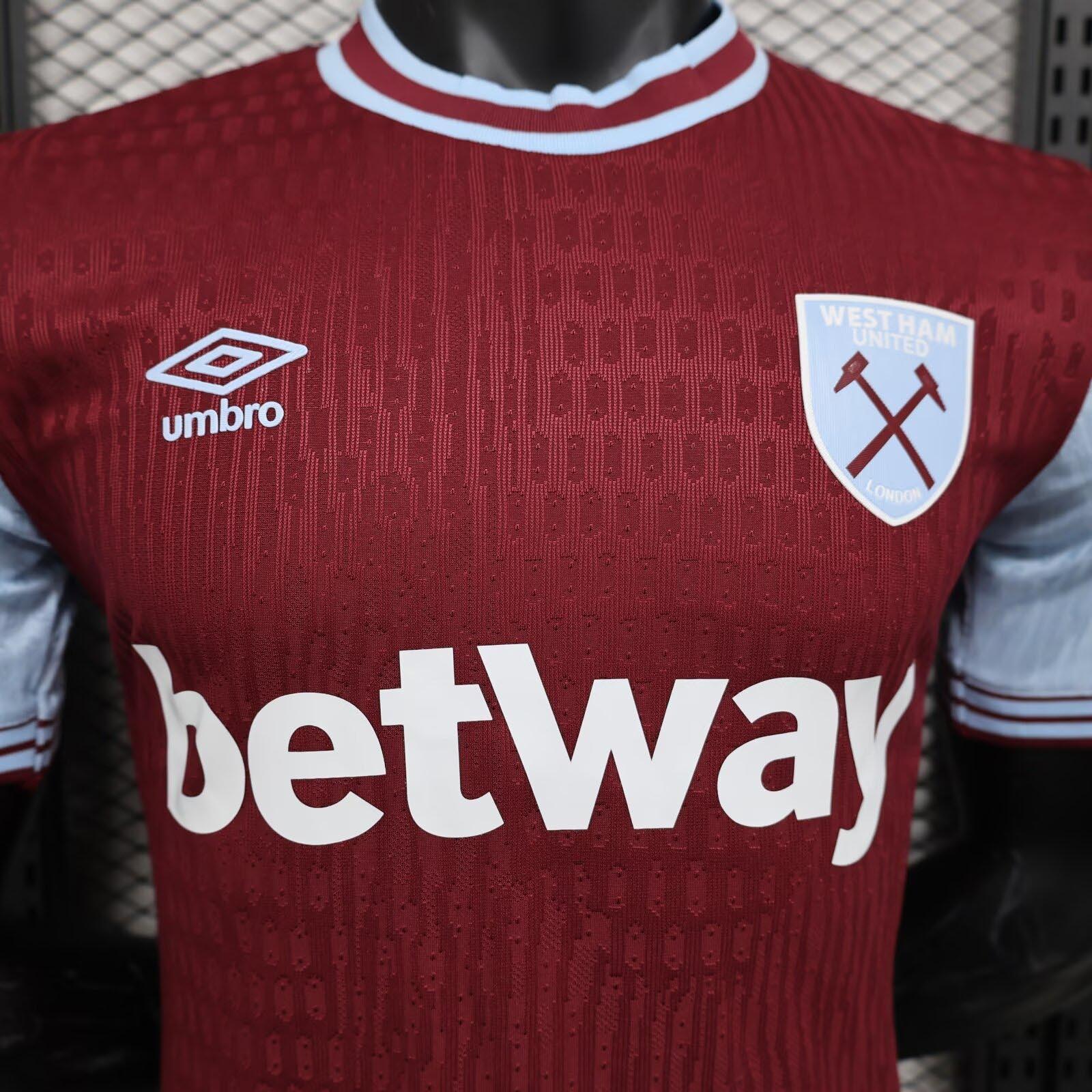 Maillot West Ham 2024-25 v1 - vue 3