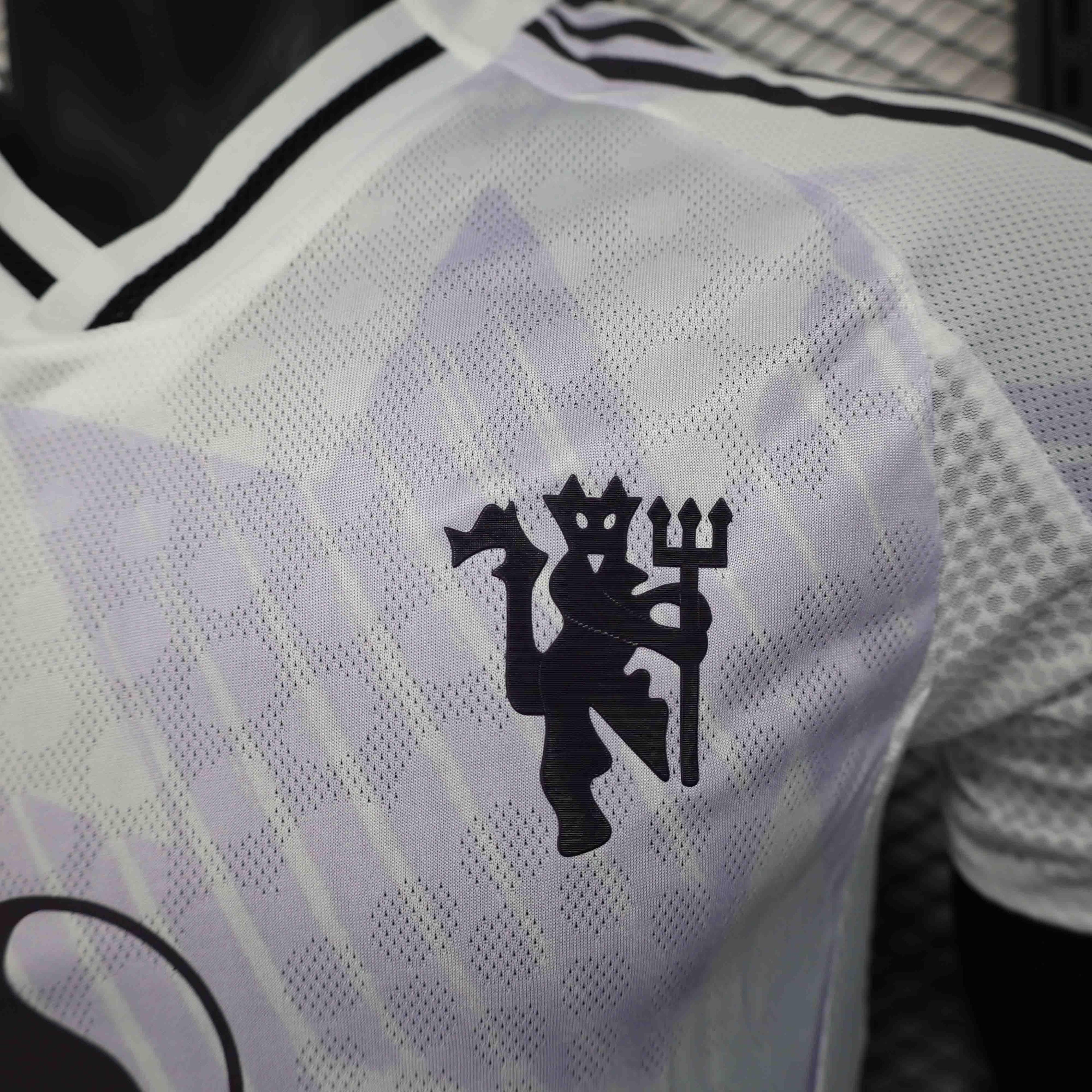 Maillot Manchester United extérieur 2025-26 - vue 2