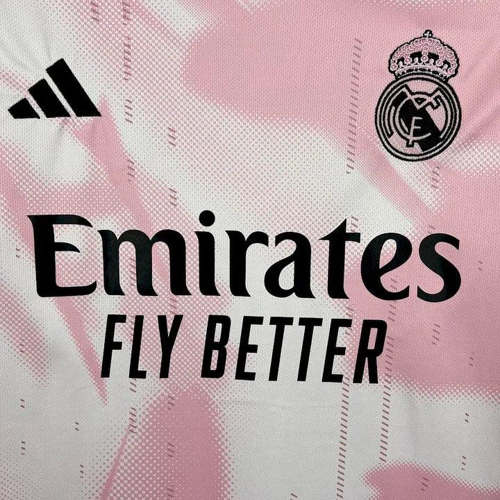 Maillot Real Madrid Concept Rose & Blanc 2025 - vue 3