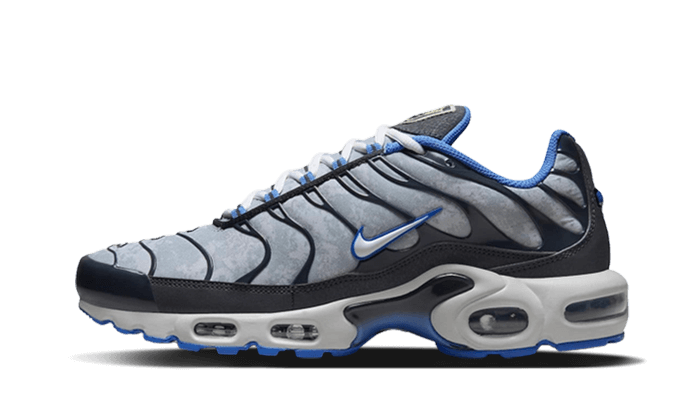 NK Air Max Plus SE Social FC