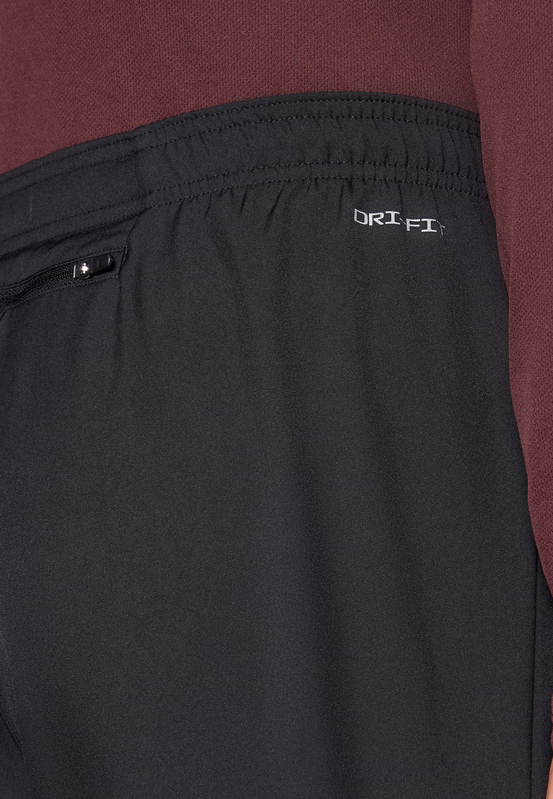NK RUNNING Performance Pantalon de survêtement - black/reflective silver - vue 2