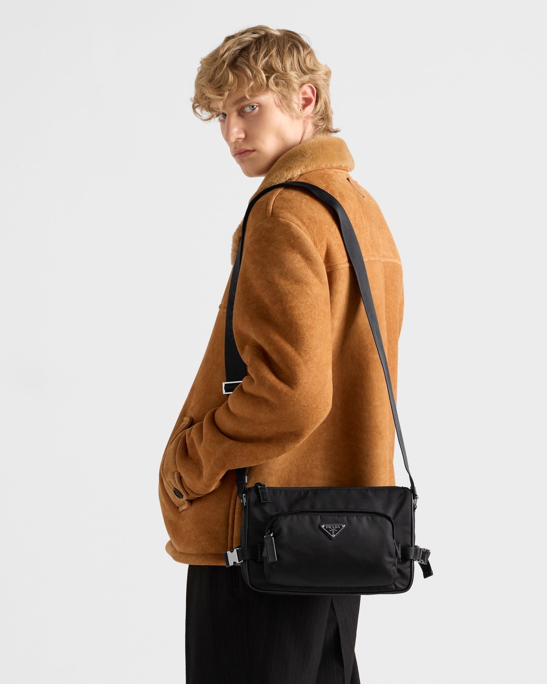 PR-DA2 Sac de taille moyenne porté épaule en Re-Nylon et cuir Saffiano v2 - vue 2