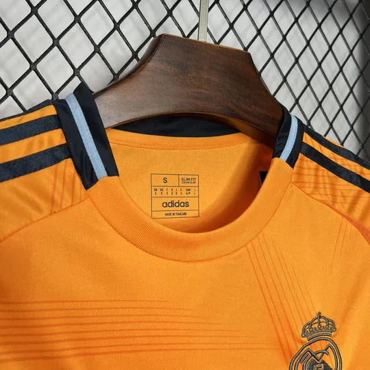 MAILLOT RÉAL MADRID EXTÉRIEUR 2024/25 - vue 5