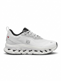 On x Loewe - White