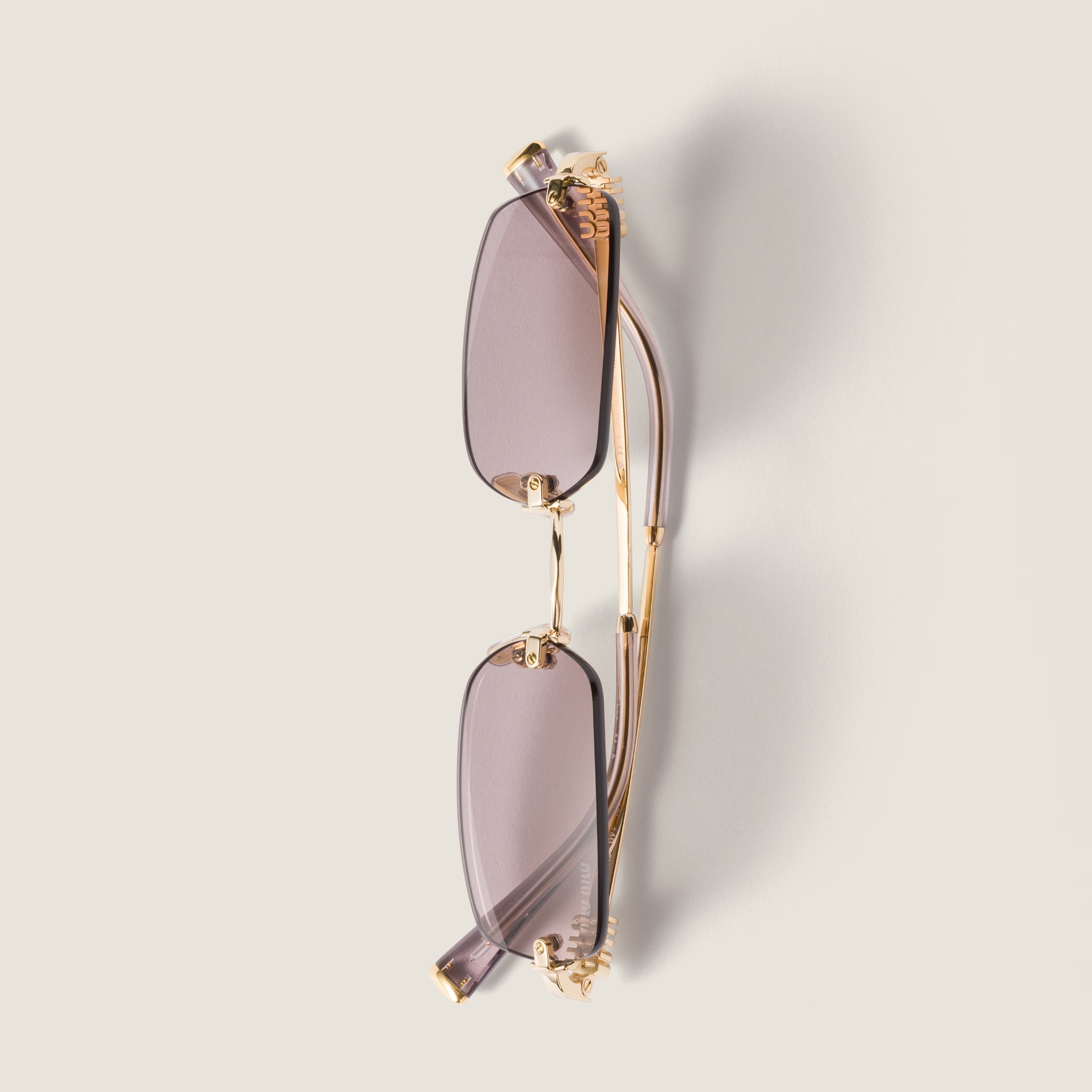 MI-MU Lunettes de soleil de la collection Eyewear v1 - vue 4