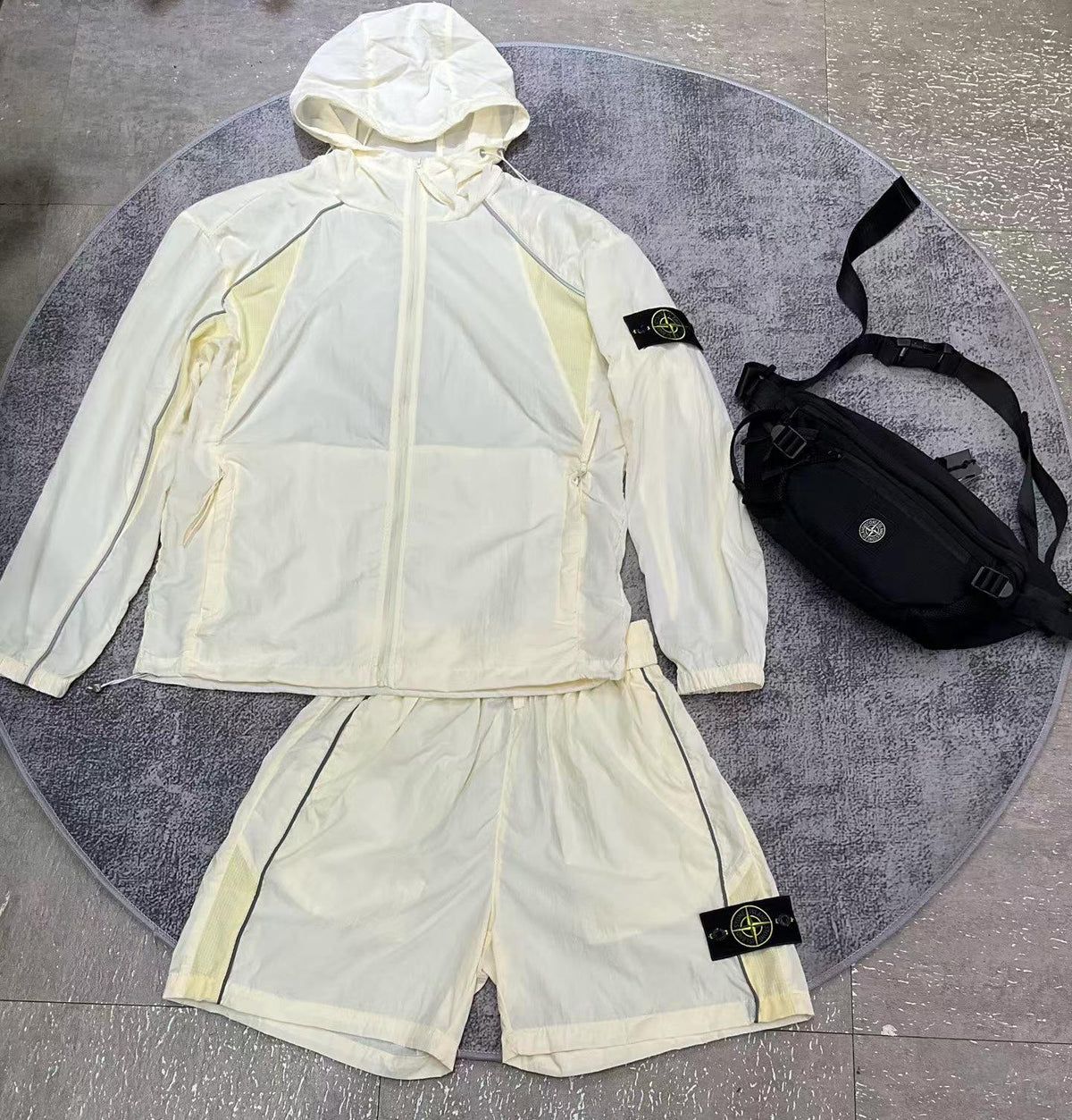 Outfit Stone Island - Look 1 Blanc