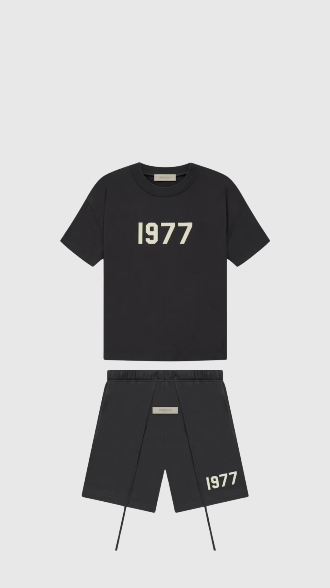 ENSEMBLE SHORT/t-shirt...