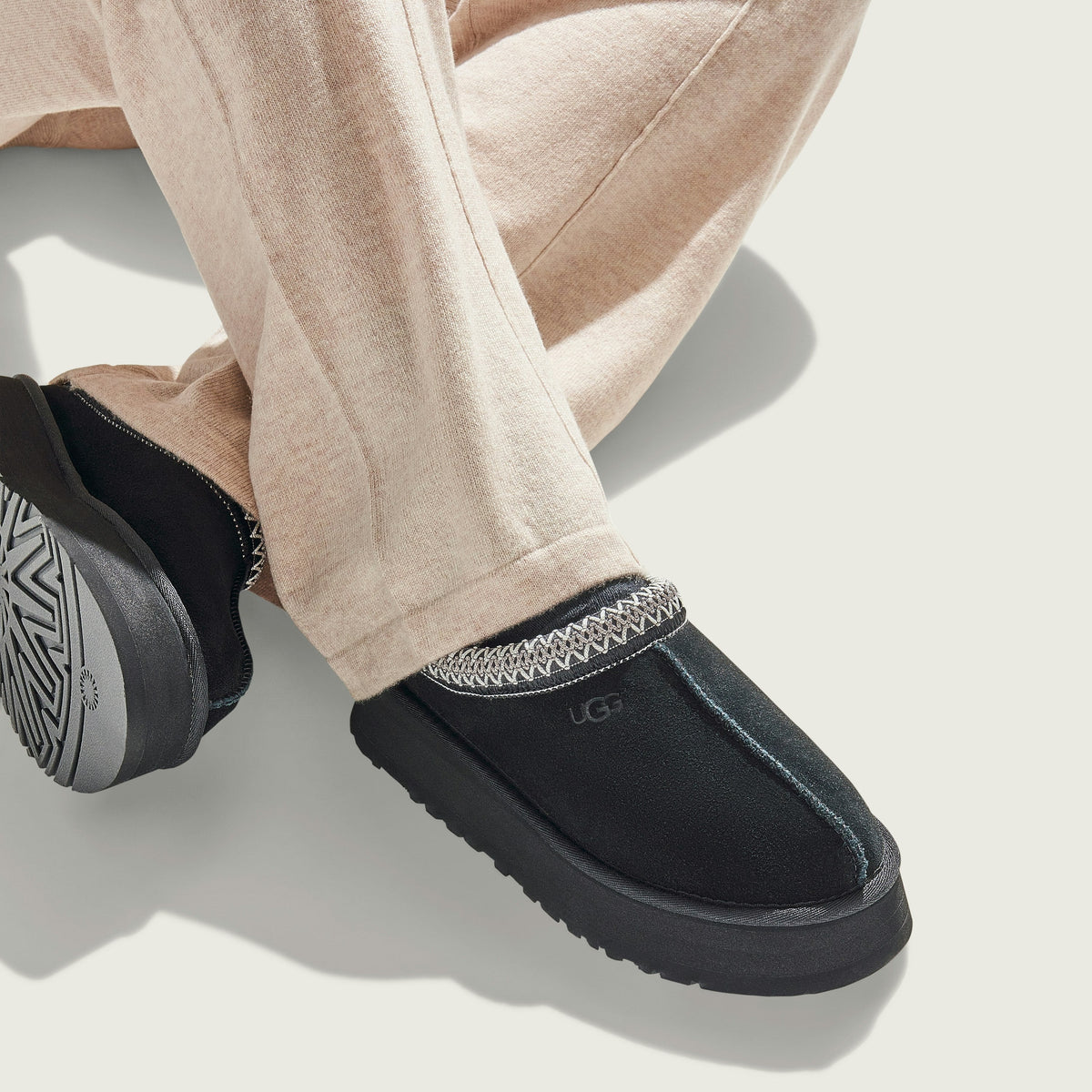 UGG - Tazz Slipper Black