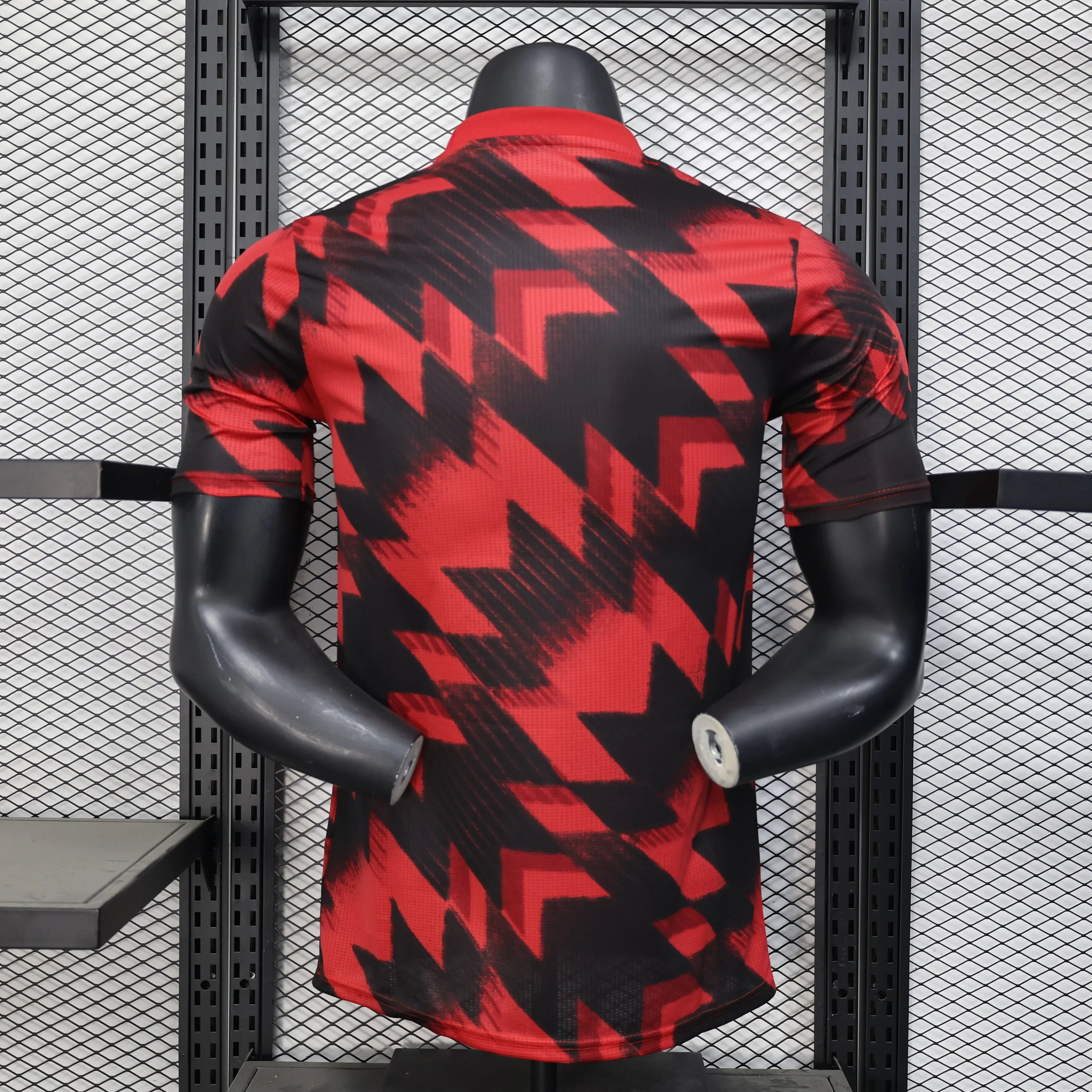 Maillot Manchester United entrainement 2025-26 - vue 4