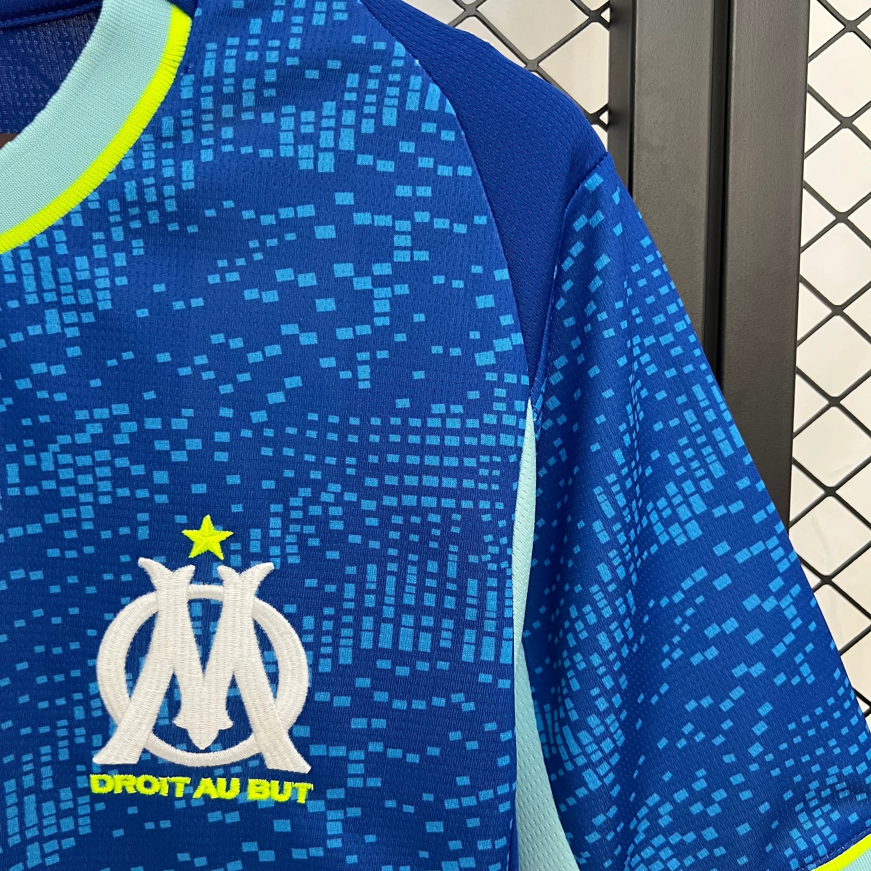 Maillot Marseille 2025-26 v2 - vue 3
