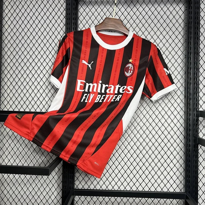 AC MILAN FOOTBALL 2024/25 - vue 3