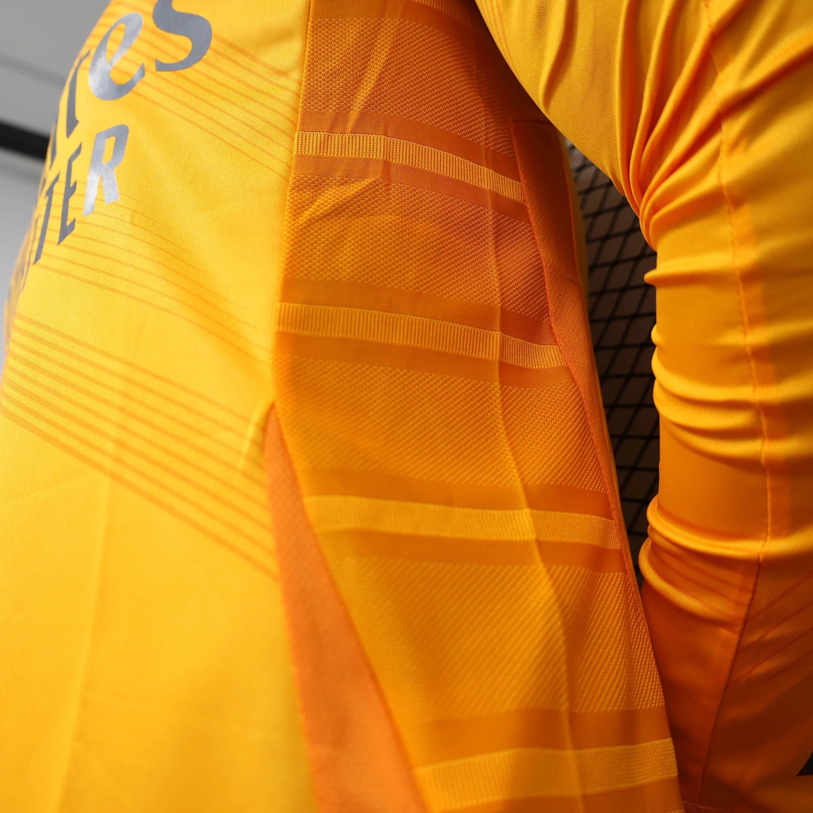 Maillot 24-25 Real Madrid Manche Longue - vue 2