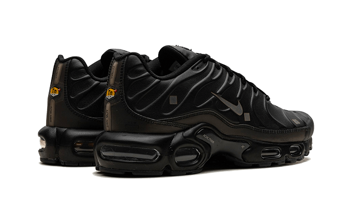 NK Air Max Plus A Cold Wall Black